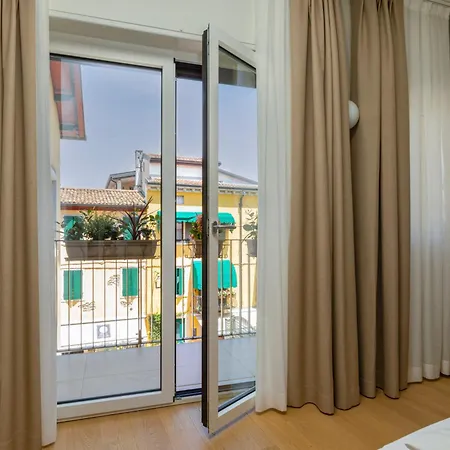 Borgo Di - Adults Friendly Pensión Lazise