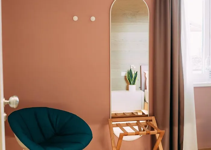 Borgo Di - Adults Friendly بيت ضيافة لاتيزي